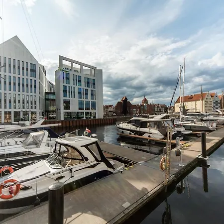 Marina 102 - Old Town 55m2 Gdansk