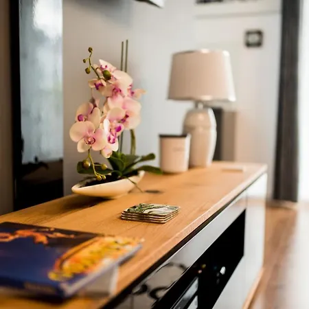 Marina 102 - Old Town 55m2 公寓 *