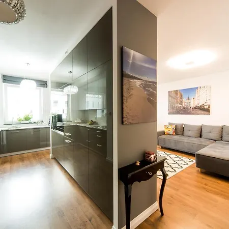 Marina 102 - Old Town 55m2 格但斯克